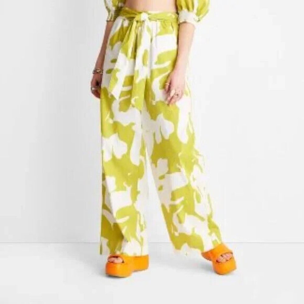 Women's Wide Leg Relaxed Floral Pants - Future Collective with Alani Noelle Larg